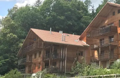Das Gebäude in dem sich die Ferienwohnung befindet