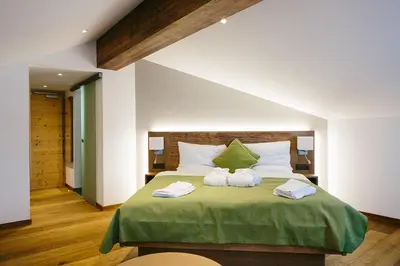 Ein Bett oder Betten in einem Zimmer der Unterkunft Hotel & Restaurant Zum Schwarzen Bären