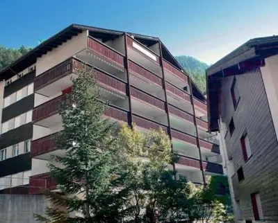 Das Gebäude in dem sich die Ferienwohnung befindet
