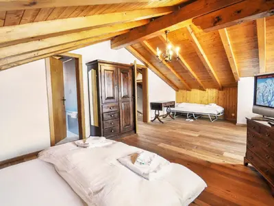 Ein Bett oder Betten in einem Zimmer der Unterkunft Apartment Bergere-1 by Interhome
