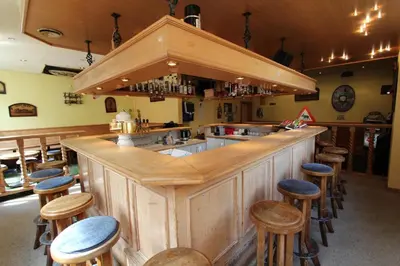 Lounge oder Bar in der Unterkunft Hotel-Restaurant Alpina