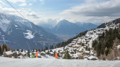 Ein allgemeiner Bergblick oder ein Berglick von der Ferienwohnung aus