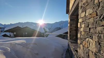 Ein allgemeiner Bergblick oder ein Berglick von der Ferienwohnung aus