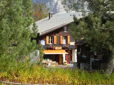 Das Gebäude in dem sich die Pension befindet