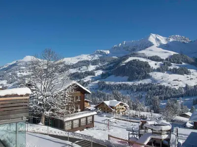 Ein allgemeiner Bergblick oder ein Berglick von der Ferienwohnung aus