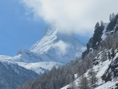 Ein allgemeiner Bergblick oder ein Berglick von der Ferienwohnung aus