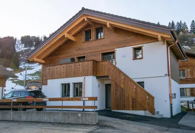 Das Gebäude in dem sich die Ferienwohnung befindet