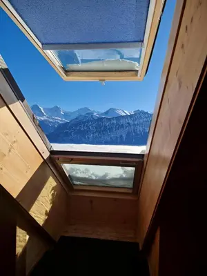 Ein allgemeiner Bergblick oder ein Berglick von des Hotels aus