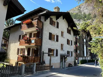 Ein allgemeiner Bergblick oder ein Berglick von der Ferienwohnung aus