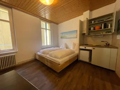 Küche/Küchenzeile in der Unterkunft Downtown Apartment 9