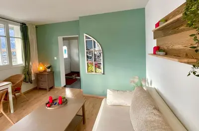 Ein Sitzbereich in der Unterkunft Romantic Lake & Mountain apartment Pure Swissness
