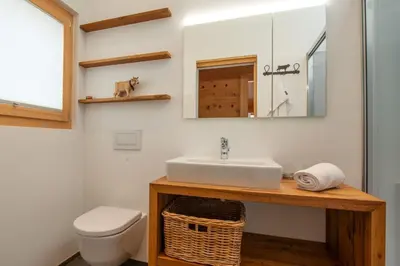 Ein Badezimmer in der Unterkunft Pearl OG