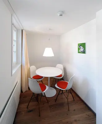 Ein Sitzbereich in der Unterkunft Hotel Sternen