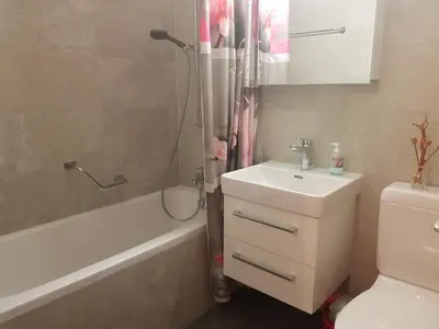 Ein Badezimmer in der Unterkunft 2,5 pces Accueillant comme à la maison