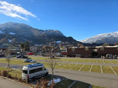 Ein allgemeiner Bergblick oder ein Berglick von des Hotels aus