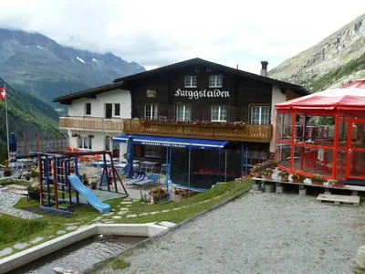 Ein allgemeiner Bergblick oder ein Berglick von des Hotels aus