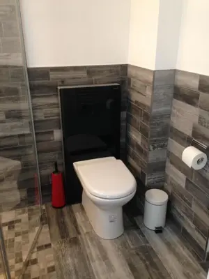 Ein Badezimmer in der Unterkunft Haus Rosa