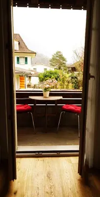 Ein Balkon oder eine Terrasse in der Unterkunft Adventure Guesthouse Interlaken