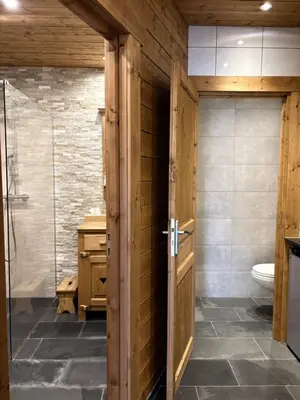 Ein Badezimmer in der Unterkunft De Blockhut