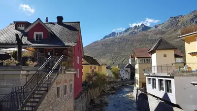 Ein allgemeiner Bergblick oder ein Berglick von der Ferienwohnung aus