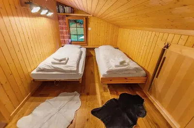 Ein Bett oder Betten in einem Zimmer der Unterkunft Charming Little Chalet for 6 People & Free Ski Lockers