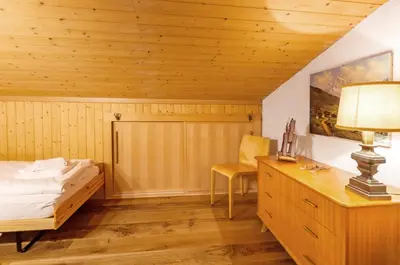 Ein Bett oder Betten in einem Zimmer der Unterkunft Charming Little Chalet for 6 People & Free Ski Lockers