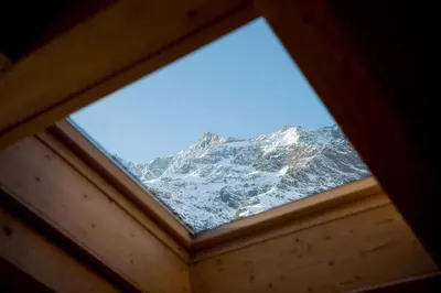 Ein allgemeiner Bergblick oder ein Berglick von der Ferienwohnung aus