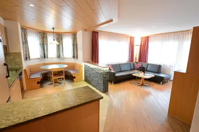 Ein Sitzbereich in der Unterkunft Helvetia Apartments