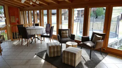 Ein Sitzbereich in der Unterkunft Hotel Grimsel