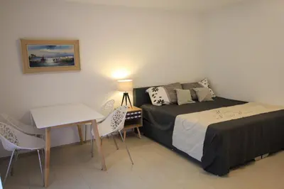 Ein Bett oder Betten in einem Zimmer der Unterkunft Villa Parasana