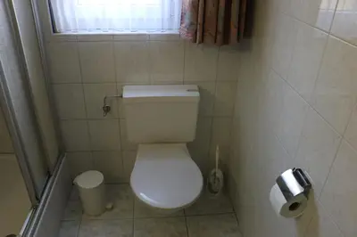 Ein Badezimmer in der Unterkunft Haus Amara