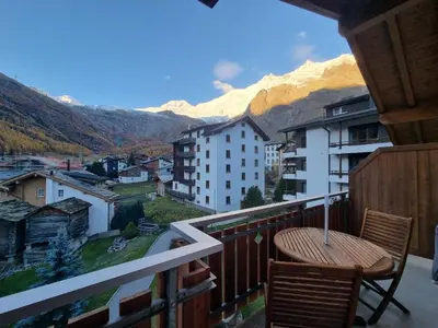 Ein allgemeiner Bergblick oder ein Berglick von der Ferienwohnung aus