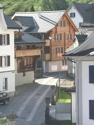 Das Gebäude in dem sich die Ferienwohnung befindet