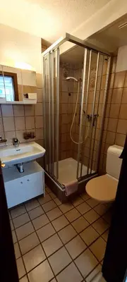 Ein Badezimmer in der Unterkunft Apartmenthaus Sunshine