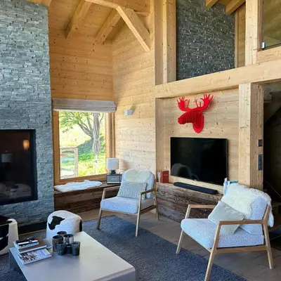 Ein Sitzbereich in der Unterkunft Be Cool SAUNA & LUXURY chalet 10 pers by Alpvision Résidences