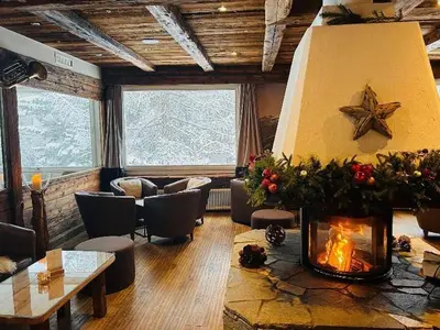 Ein Sitzbereich in der Unterkunft Lifestyle & Spa Hotel Grächerhof