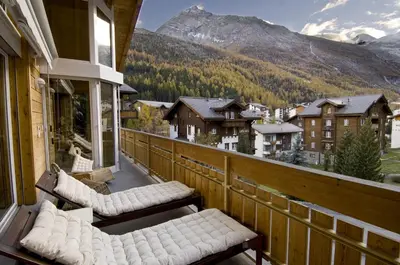 Ein allgemeiner Bergblick oder ein Berglick von der Ferienwohnung aus