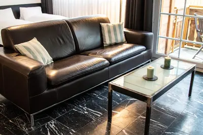 Ein Sitzbereich in der Unterkunft Bacchus Saas-Fee