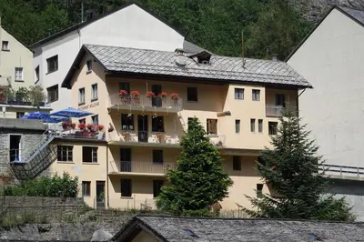 Das Gebäude in dem sich das Hotel befindet