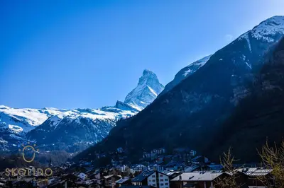 Ein allgemeiner Bergblick oder ein Berglick von der Ferienwohnung aus