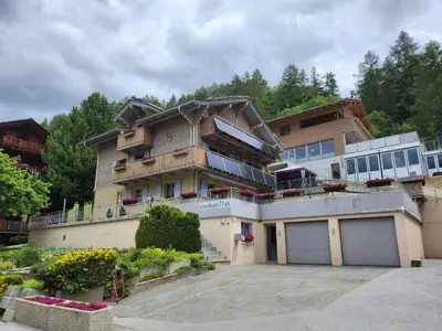 Das Gebäude in dem sich die Ferienwohnung befindet