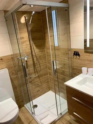 Ein Badezimmer in der Unterkunft Fluehblüemli