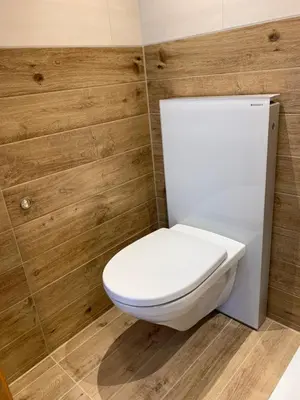 Ein Badezimmer in der Unterkunft Fluehblüemli