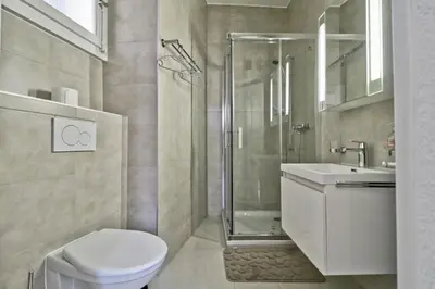Ein Badezimmer in der Unterkunft Charmant appartement au cœur de Sion