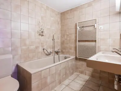 Ein Badezimmer in der Unterkunft Chalet Eloise by Interhome