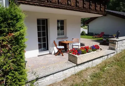 Ein Garten an der Unterkunft Art Oase - Lenzspitze
