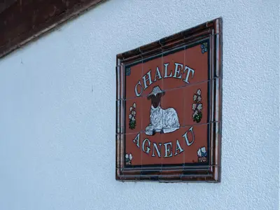 Ein Zertifikat, Auszeichnung, Logo oder anderes Dokument, das in der Unterkunft Chalet Agneau by Interhome ausgestellt ist