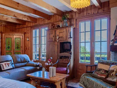 TV/Unterhaltungsangebot in der Unterkunft Chalet Valet de Coeur by Interhome