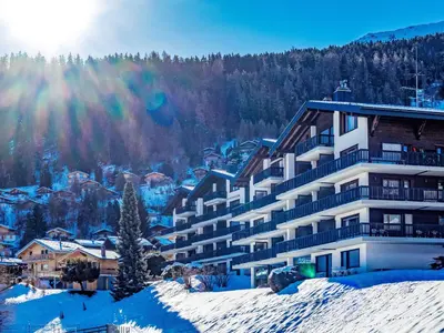 Ein allgemeiner Bergblick oder ein Berglick von der Ferienwohnung aus
