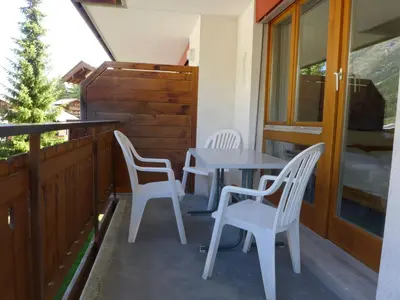 Ein Balkon oder eine Terrasse in der Unterkunft Apartment Roger-1 by Interhome